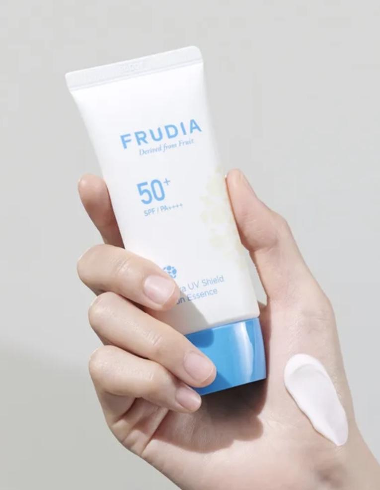Ultra UV Shield Sun Essence [50g] - image 2