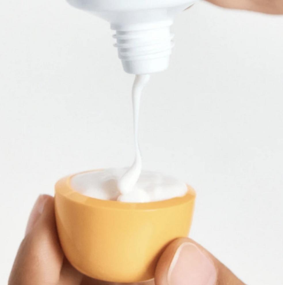 Zero-Cast Moisturizing Finish Sunscreen 50ml - image 3