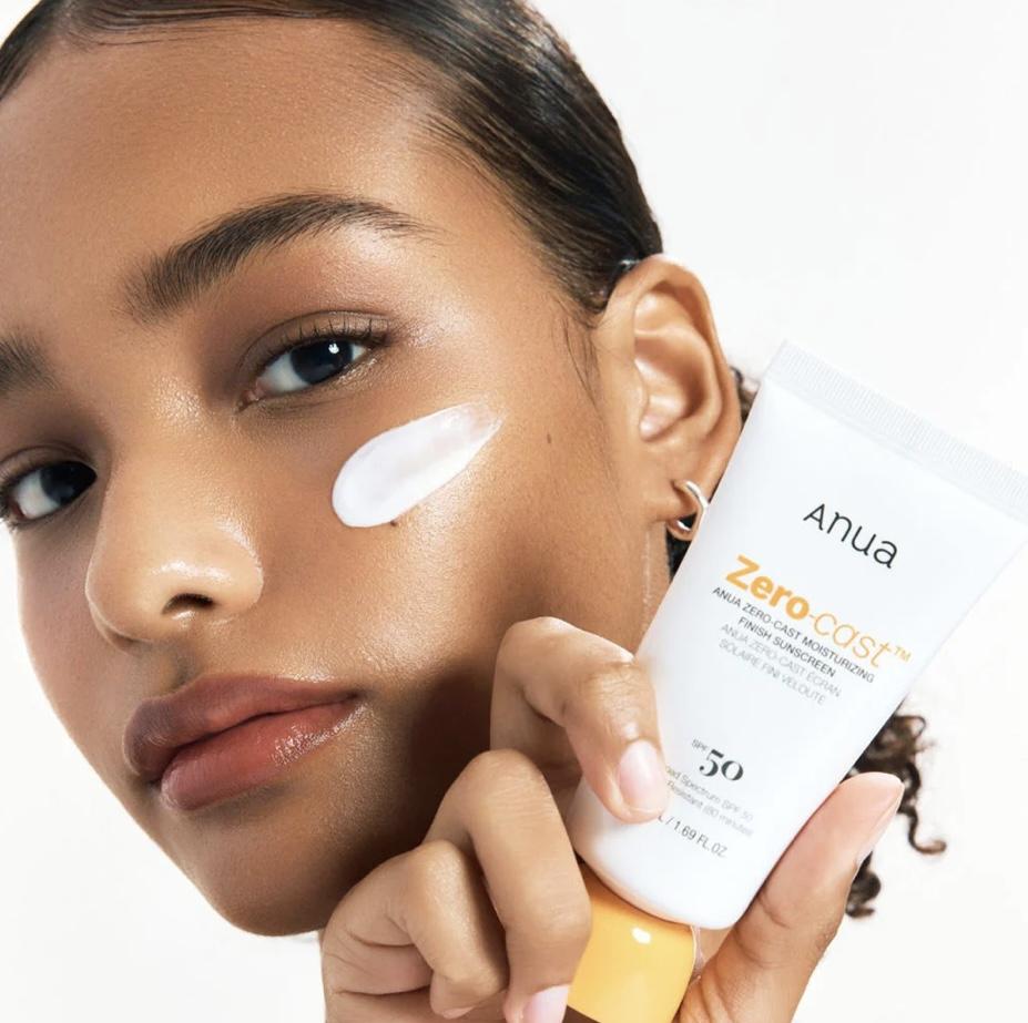 Zero-Cast Moisturizing Finish Sunscreen 50ml - image 2